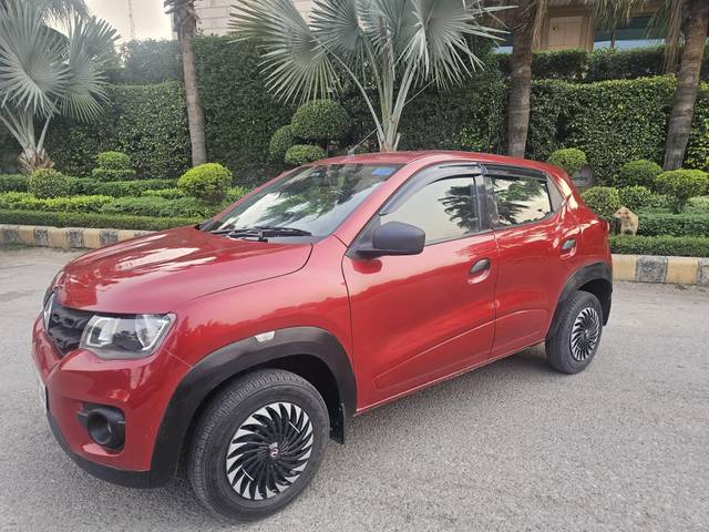 https://images10.gaadi.com/usedcar_image/4535926/original/processed_7d8fd7058714cdd6e804a5585ffd1fc1.jpg?imwidth=6400