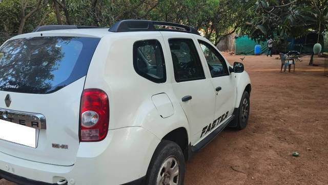 https://images10.gaadi.com/usedcar_image/4535946/original/processed_87fadd38-ba80-4426-9b12-ce722e021dfd.jpg?imwidth=6401