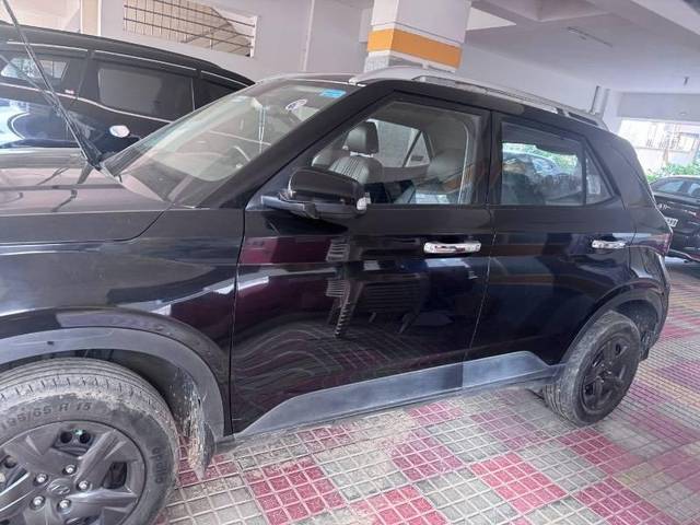 https://images10.gaadi.com/usedcar_image/4536015/original/processed_2f6d5707-faaf-4b42-8286-132acc9dceef.jpeg?imwidth=6402