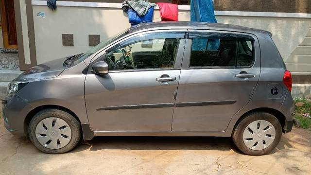 https://images10.gaadi.com/usedcar_image/4536031/original/processed_ca55fc87-4a26-454f-abfa-5eeffee0780f.jpg?imwidth=6402