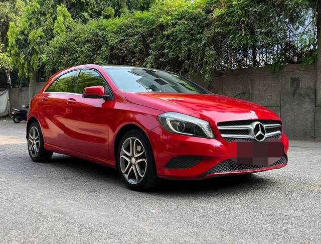 https://images10.gaadi.com/usedcar_image/4536080/original/9be1ba158efc9f64cdf053e4aaaa323b.jpg?imwidth=6400