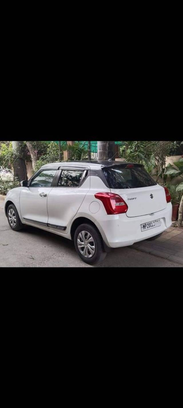 https://images10.gaadi.com/usedcar_image/4536083/original/processed_be988eeb5ad714621fcec25344fe7218.jpeg?imwidth=6400