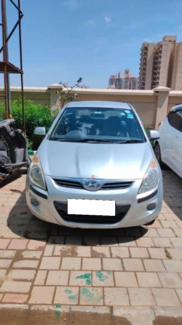 https://images10.gaadi.com/usedcar_image/4536089/original/processed_02d1204d-c057-4a8d-b596-179ddb0631c3.jpg?imwidth=6400