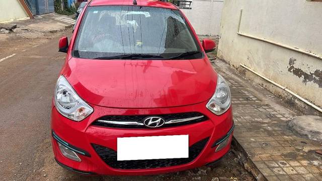 https://images10.gaadi.com/usedcar_image/4536118/original/processed_754074bd-8aa6-4bce-b507-55c30335fee2.jpeg?imwidth=6400