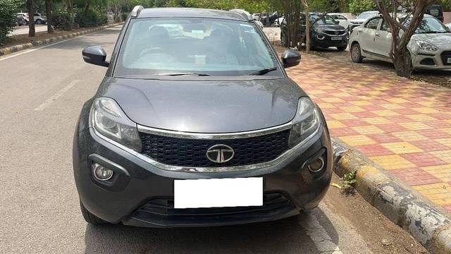 https://images10.gaadi.com/usedcar_image/4536175/original/processed_fee24812-3432-4a32-aa0f-f875625cb50e.jpeg?imwidth=6402