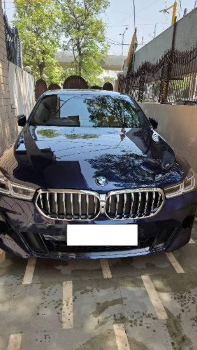 https://images10.gaadi.com/usedcar_image/4536176/original/processed_3a5fb258-a39d-4058-96a9-8e354cba815b.jpg?imwidth=6400