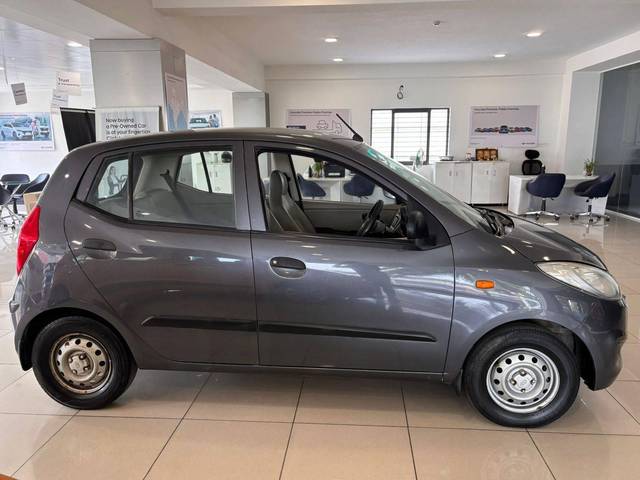 https://images10.gaadi.com/usedcar_image/4536189/original/processed_c7b85a487b31505c0a3eb0fb14f21054.jpg?imwidth=6401