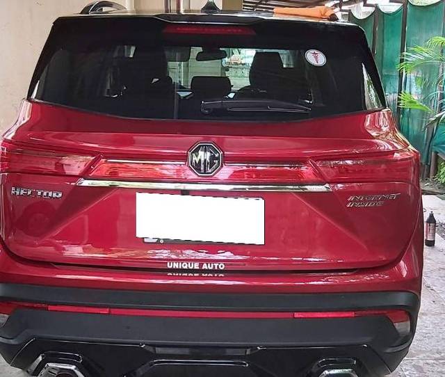 https://images10.gaadi.com/usedcar_image/4536198/original/processed_3ad39f69-5c4d-4574-aa56-5a8f0b890149.jpg?imwidth=6400
