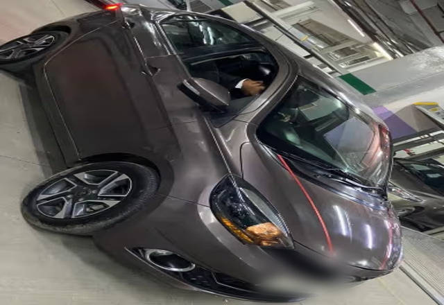 https://images10.gaadi.com/usedcar_image/4536212/original/5f594915-1cf8-4088-ae31-9a723a589e43.?imwidth=6400