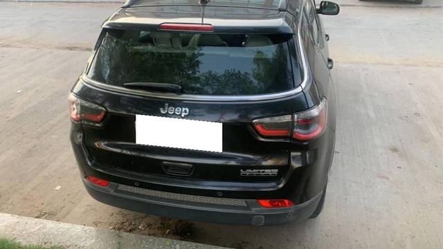 https://images10.gaadi.com/usedcar_image/4536226/original/processed_dac53ec5-a83c-4599-b560-7589cb41b13a.jpeg?imwidth=6402