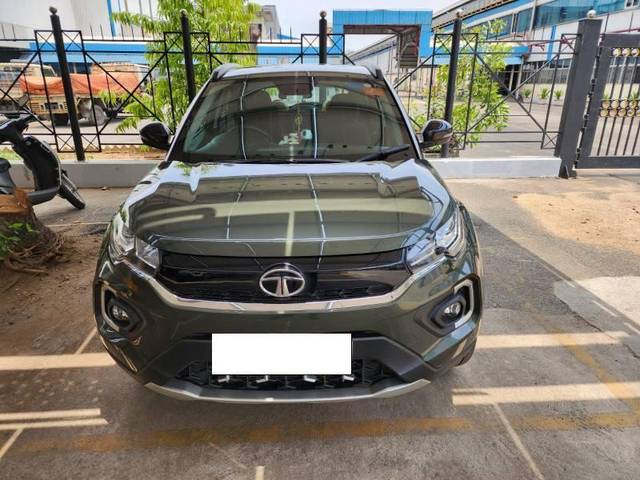 https://images10.gaadi.com/usedcar_image/4536231/original/processed_45f3b653-103c-40a5-a464-ef643845f305.jpg?imwidth=6402