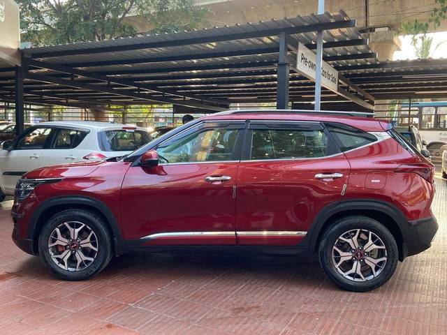 https://images10.gaadi.com/usedcar_image/4536236/original/processed_35ea9e307ce95e256c5a8997b8472a93.jpg?imwidth=6402