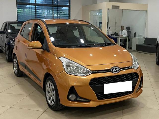 https://images10.gaadi.com/usedcar_image/4536237/original/processed_053b97d2eea3d2d19a4f3974d69927dd.jpg?imwidth=6400