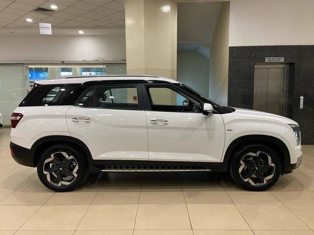 https://images10.gaadi.com/usedcar_image/4536242/original/processed_05be68bc5bb758a53812dfc926677bf7.jpg?imwidth=6401