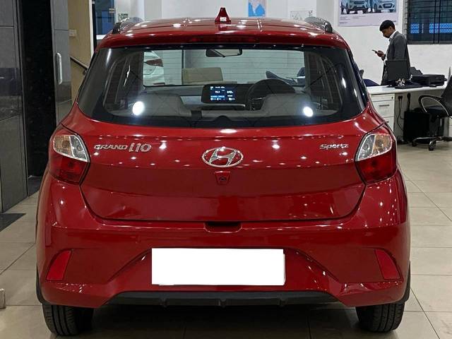 https://images10.gaadi.com/usedcar_image/4536244/original/processed_c6ca3a77baa4ff2437af6fdcaee4aafc.jpg?imwidth=6402