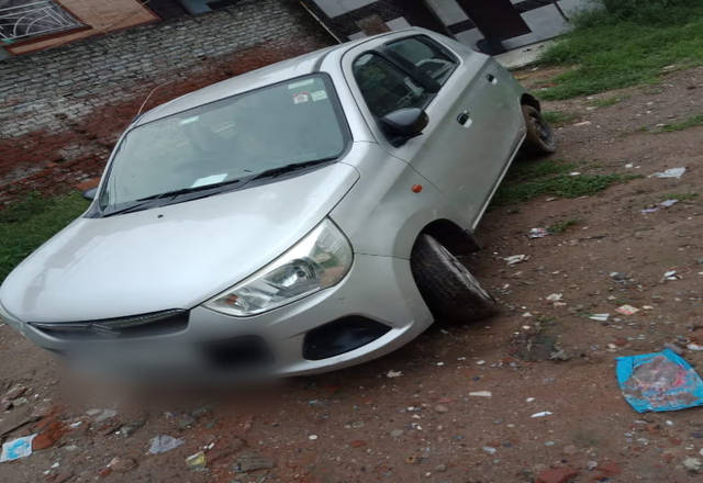 https://images10.gaadi.com/usedcar_image/4536257/original/0b052a83-f7c8-42db-ab2b-f3ad1cdc0277.?imwidth=6401