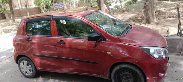 https://images10.gaadi.com/usedcar_image/4536280/original/processed_32b206ed-e1bc-456d-b7e8-2ba053426098.jpg?imwidth=6401
