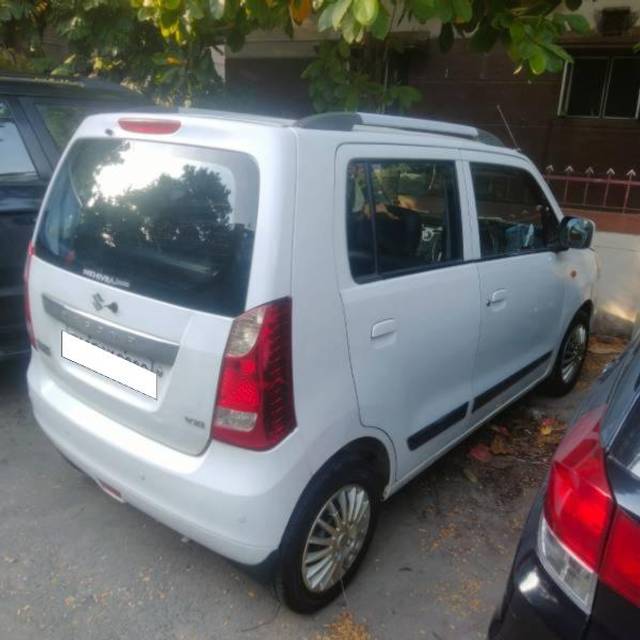 https://images10.gaadi.com/usedcar_image/4536282/original/processed_6767bef3-27d9-4293-92e3-e53b44f080f2.jpg?imwidth=6401