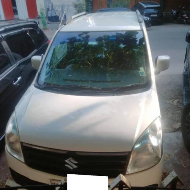 https://images10.gaadi.com/usedcar_image/4536282/original/processed_c3617395-4b60-48d5-a699-8cd6a8d66ac5.jpg?imwidth=6402