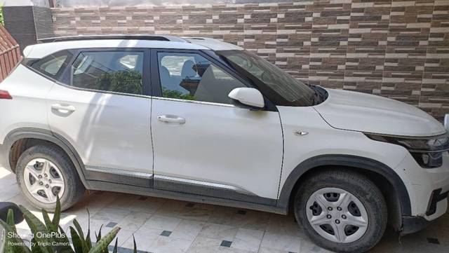 https://images10.gaadi.com/usedcar_image/4536285/original/processed_25c45376-aae6-4e83-964d-d9fd509f8d8c.jpg?imwidth=6400
