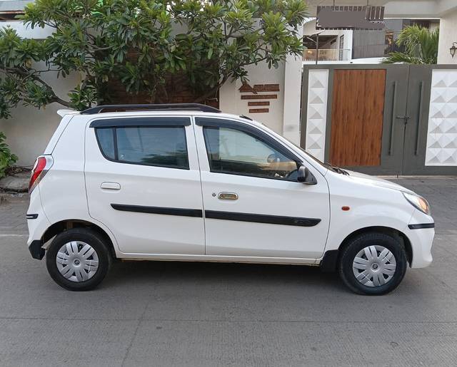 https://images10.gaadi.com/usedcar_image/4536308/original/01c1e87ba8e170c11e9d336cc1e29e98.jpg?imwidth=6401