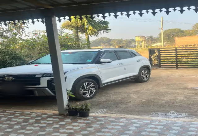 https://images10.gaadi.com/usedcar_image/4536318/original/4a2968a6-5806-4e4e-af37-619776f5c2f9.?imwidth=6401