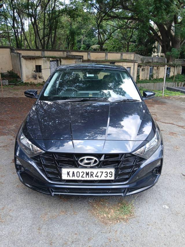 https://images10.gaadi.com/usedcar_image/4536321/original/processed_92f306fb-5c33-40be-b06f-27d04cfbc21b.jpg?imwidth=6400