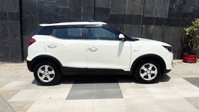 https://images10.gaadi.com/usedcar_image/4536322/original/b8bcb929ffaf87cc0d714d5276b2cf35.jpg?imwidth=6401