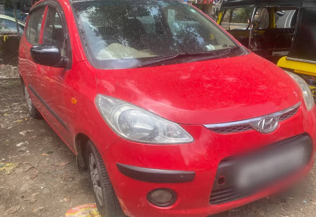 https://images10.gaadi.com/usedcar_image/4536365/original/3d8fbb42-8789-4748-857b-f82c97d0af99.?imwidth=6401