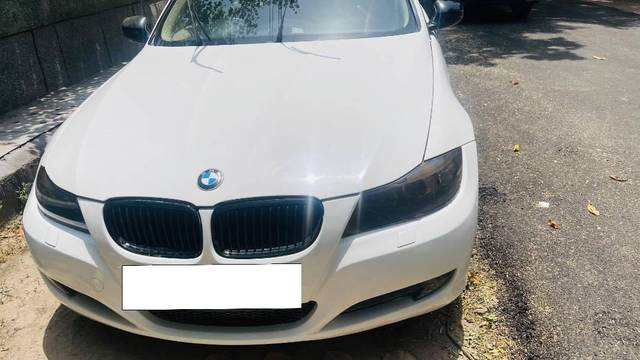https://images10.gaadi.com/usedcar_image/4536384/original/processed_daa8cb27-2e41-4cac-9dd4-d3b07045cc71.jpeg?imwidth=6402