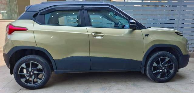 https://images10.gaadi.com/usedcar_image/4536385/original/processed_2b48a537265bfd6a2352158036926669.jpeg?imwidth=6401