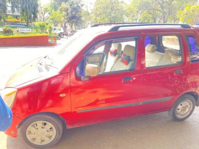 https://images10.gaadi.com/usedcar_image/4536391/original/processed_31bd99fa-99d2-414b-8d46-9384b1d61d1d.jpeg?imwidth=6402