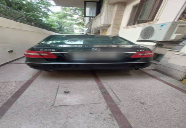 https://images10.gaadi.com/usedcar_image/4536482/original/afe1e0e9-9859-4a83-860d-56d863103fd2.?imwidth=6401