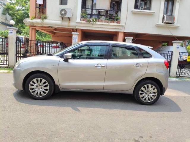 https://images10.gaadi.com/usedcar_image/4536487/original/93491892d074dc2098348dcc5f716cba.jpg?imwidth=6402
