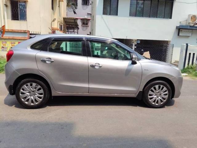https://images10.gaadi.com/usedcar_image/4536487/original/processed_0777f76e4048cdaa0a2cc35884dacceb.jpg?imwidth=6401