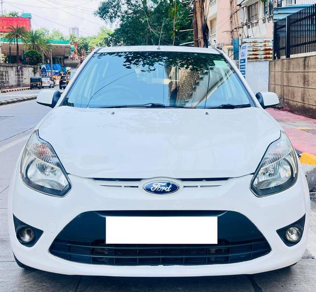 https://images10.gaadi.com/usedcar_image/4536490/original/processed_3a638b8985b8f002944229dfaa7e4343.jpg?imwidth=6402