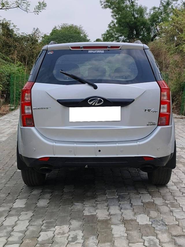 https://images10.gaadi.com/usedcar_image/4536499/original/processed_ec123ecfc3e28b3790093ddde1339b81.jpg?imwidth=6402