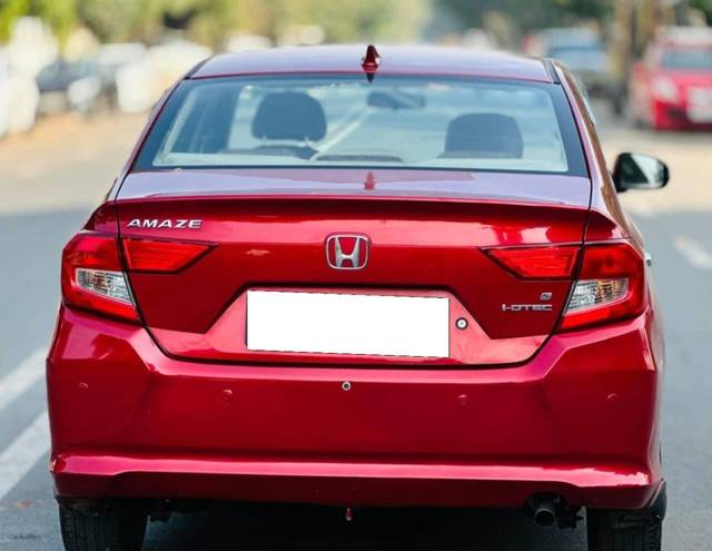 https://images10.gaadi.com/usedcar_image/4536512/original/processed_899f0bdae283b355e428f91b388090db.jpg?imwidth=6402