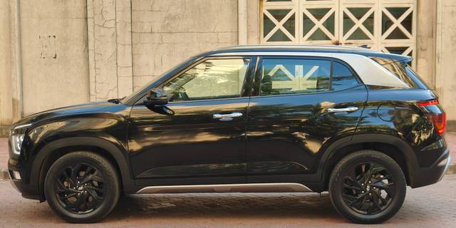 https://images10.gaadi.com/usedcar_image/4536515/original/3c488209f93b02dc6c808b1fcb4c899e.jpg?imwidth=6402