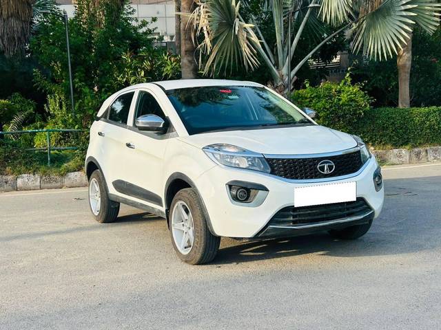 https://images10.gaadi.com/usedcar_image/4536519/original/processed_560f58076b54be2374ce436c62a1ec31.jpg?imwidth=6400