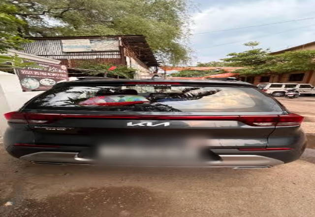 https://images10.gaadi.com/usedcar_image/4536524/original/ae767542-12bc-4474-bd54-84767bb91478.?imwidth=6402