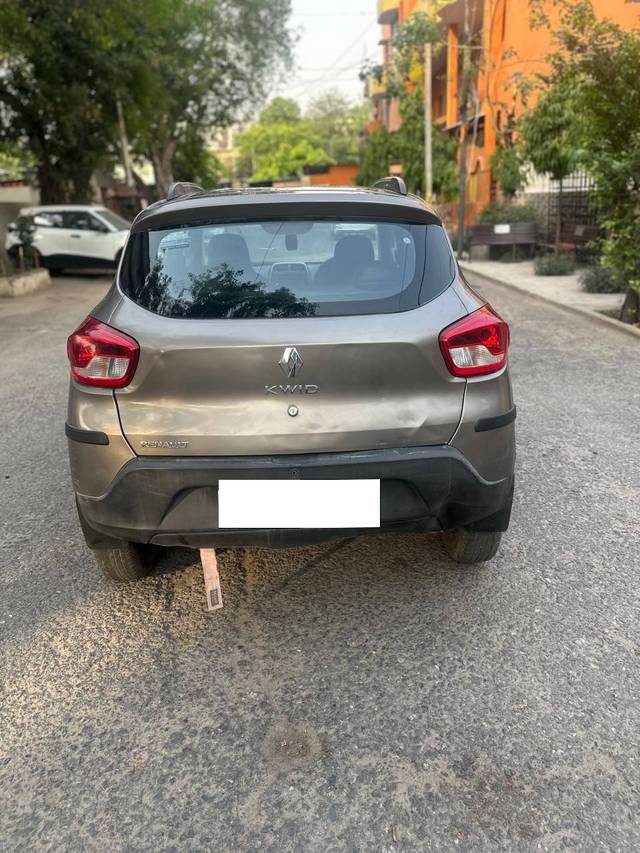 https://images10.gaadi.com/usedcar_image/4536540/original/processed_eb3072ee53a62d4659f65461324c28b2.jpg?imwidth=6401