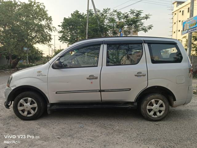 https://images10.gaadi.com/usedcar_image/4536542/original/processed_ccc78fc7860f29bfcba57c2bffb87e39.jpg?imwidth=6402