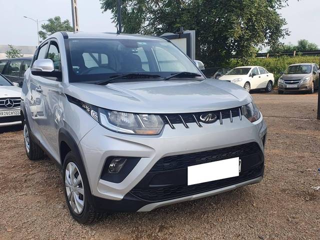 https://images10.gaadi.com/usedcar_image/4536561/original/processed_21da5de1-f95f-4894-a07a-8db5012ae3ae.jpg?imwidth=6400