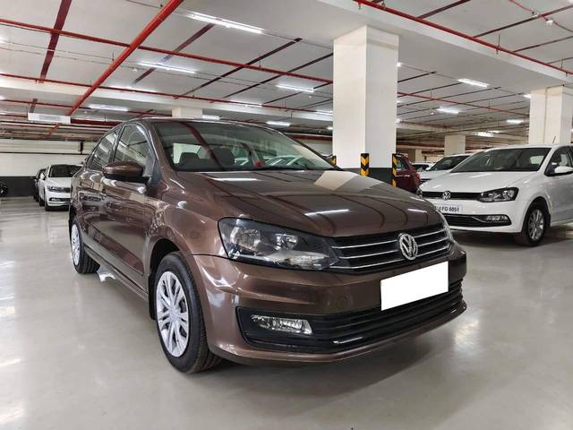 https://images10.gaadi.com/usedcar_image/4536617/original/processed_edf1cd2d64df30506ef352a964ffbfe3.jpg?imwidth=6400