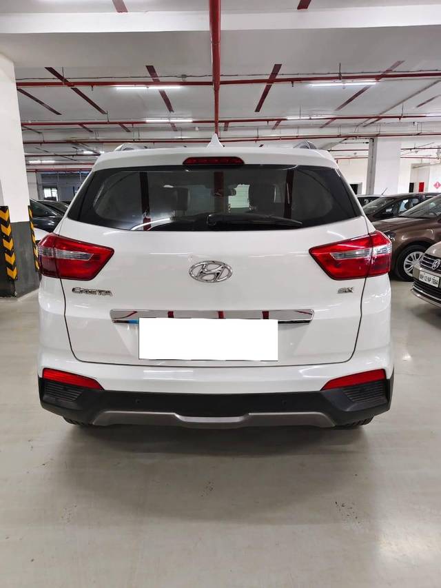 https://images10.gaadi.com/usedcar_image/4536624/original/processed_012d2f13b9669b44a05852df7a46fd29.jpg?imwidth=6402