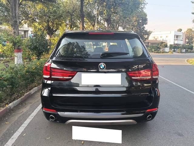 https://images10.gaadi.com/usedcar_image/4536625/original/processed_a7abbd1d24eeff74b96171cf4e944c10.jpeg?imwidth=6402