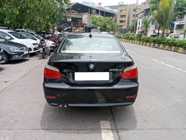 https://images10.gaadi.com/usedcar_image/4536630/original/processed_b2e05f079e0137276cbbcd2a92117d35.jpg?imwidth=6401