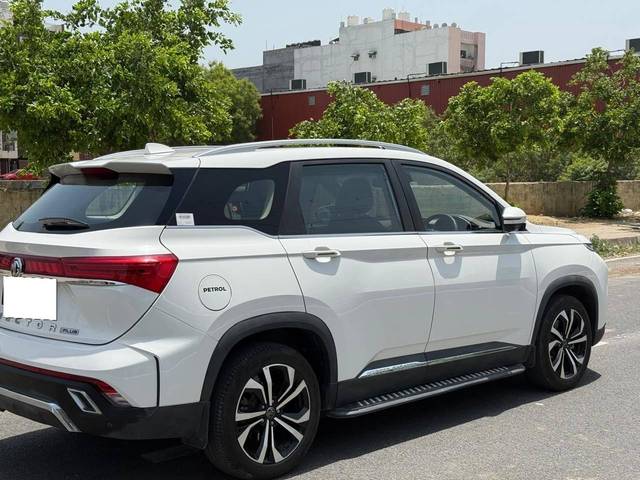 https://images10.gaadi.com/usedcar_image/4536640/original/processed_6833cc28c042b79b872917e4f22a63c2.jpg?imwidth=6402