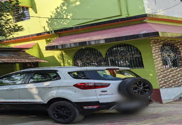 https://images10.gaadi.com/usedcar_image/4536647/original/8c805d50-b5e0-470b-bcb9-b7012f424c05.?imwidth=6401